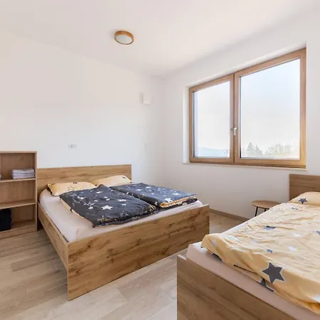 Near Ljubljana, Sleeps 10, Free Parking