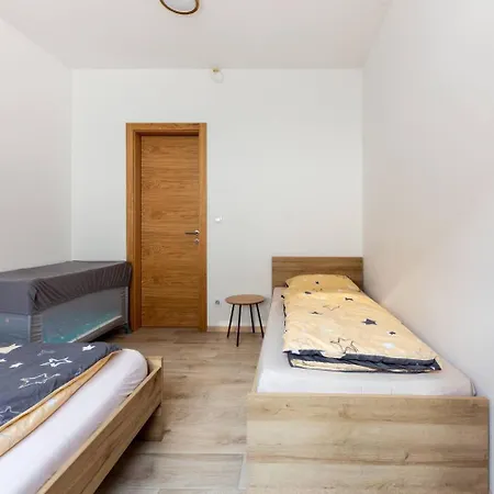 Apartmán Near Ljubljana, Sleeps 10, Free Parking Škofljica