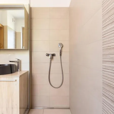 Apartmán Near Ljubljana, Sleeps 10, Free Parking