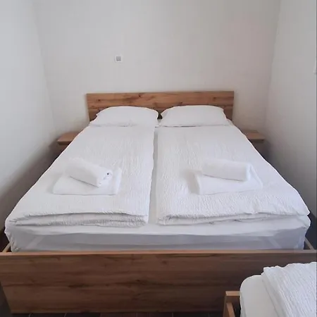 Apartmán Near Ljubljana, Sleeps 10, Free Parking