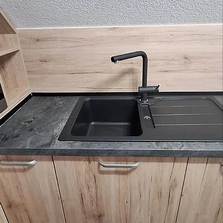 Near Ljubljana, Sleeps 10, Free Parking Apartmán Škofljica