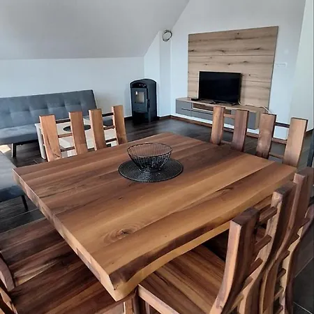 Apartmán Near Ljubljana, Sleeps 10, Free Parking *