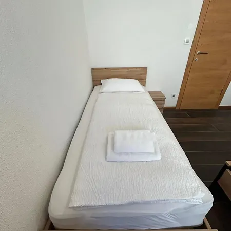 Apartmán Near Ljubljana, Sleeps 10, Free Parking Škofljica